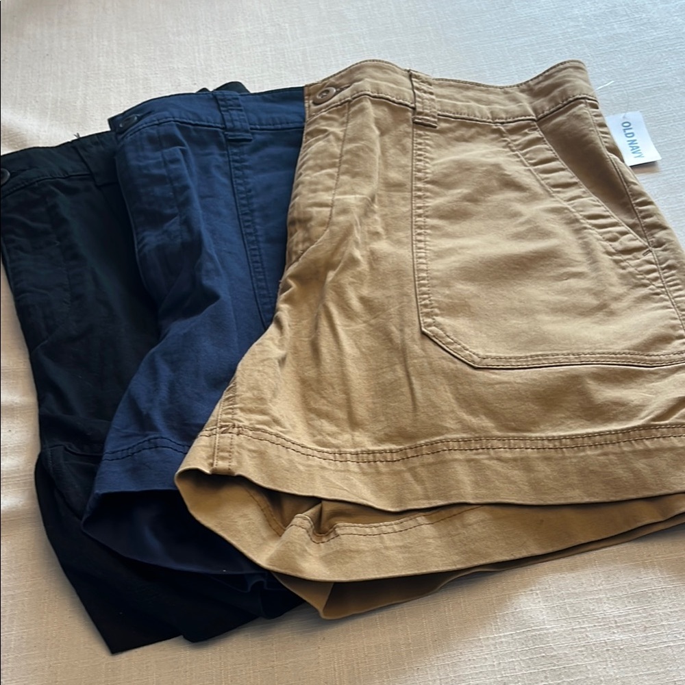 Vacation? 3 NWT pairs Old Navy OG Chino shorts- Black, Navy, Tan